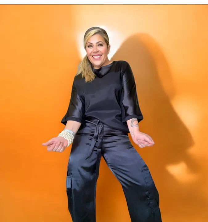 PROMOCAO SEMANA DO CONSUMIDOR  Conjunto seda blusa e calça