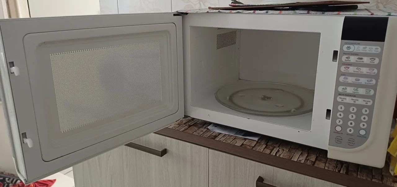 Microondas Electrolux 31 litros  - Foto 2