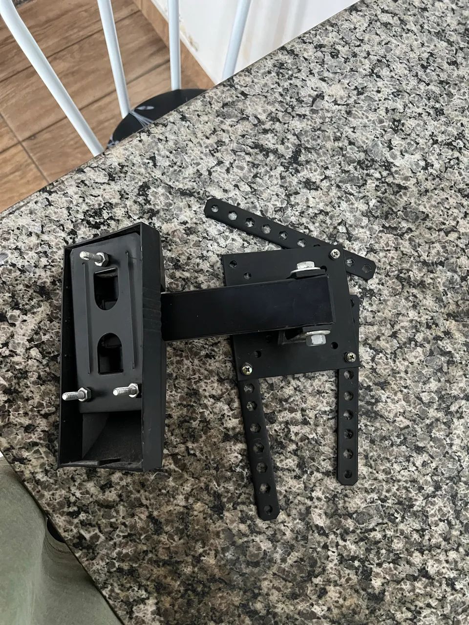 Vendo tv e suporte articulado  - Foto 3