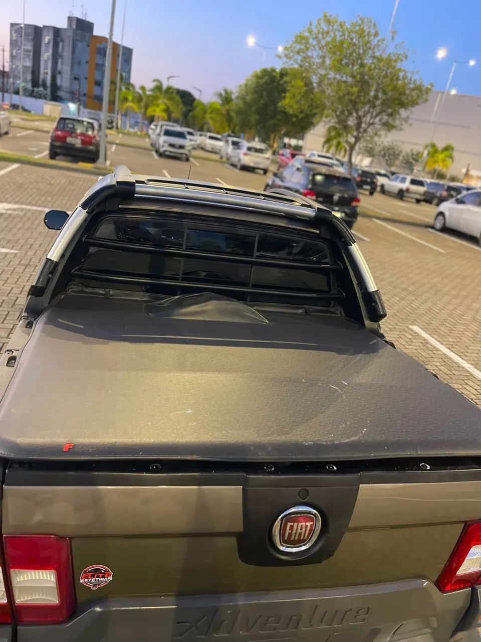 Fiat Strada Adventure1.8/ 1.8 Locker Flex CD 2011 - Foto 4