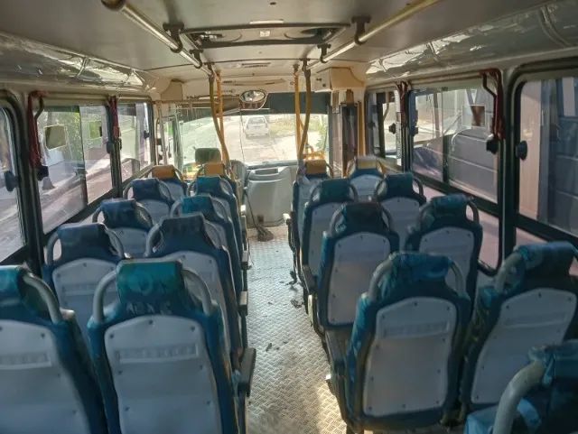 Micro Onibus MB Caio ano 2010  32 lugares  - Foto 5