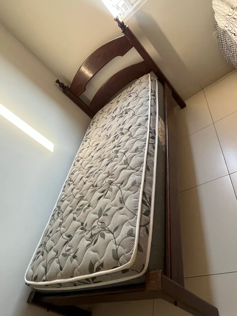Cama com colchão  - Foto 4