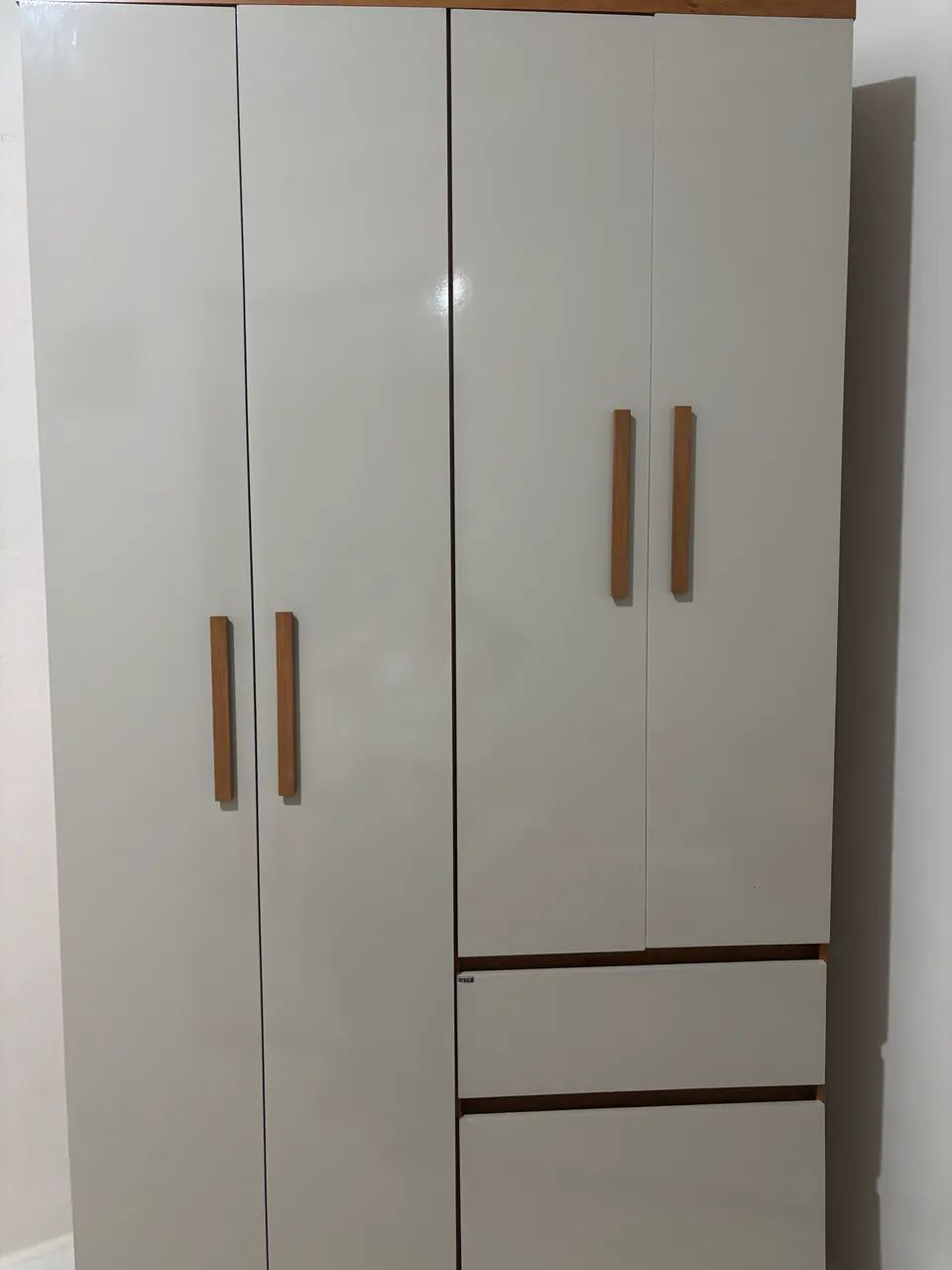 Vendo Guarda Roupa + cômoda  - Foto 3