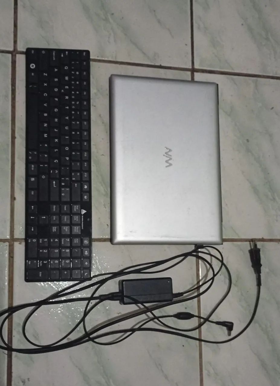 Notebook CCE i3 ( Para Retirada de Peças ou reparos ) - Foto 2