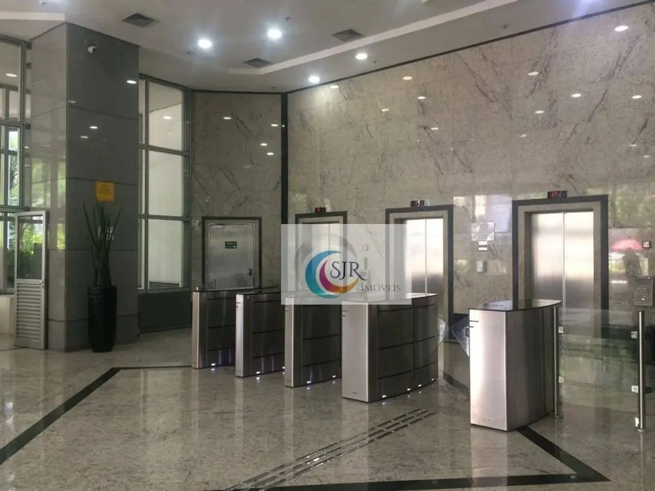 Conjunto comercial de 245 m² com 5 vagas de garagem na Avenida Paulista - Foto 7