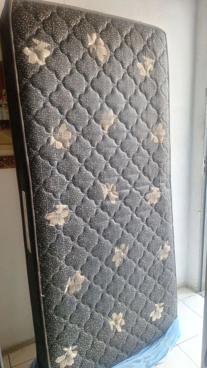 Vendo cama box de soltero - Foto 3