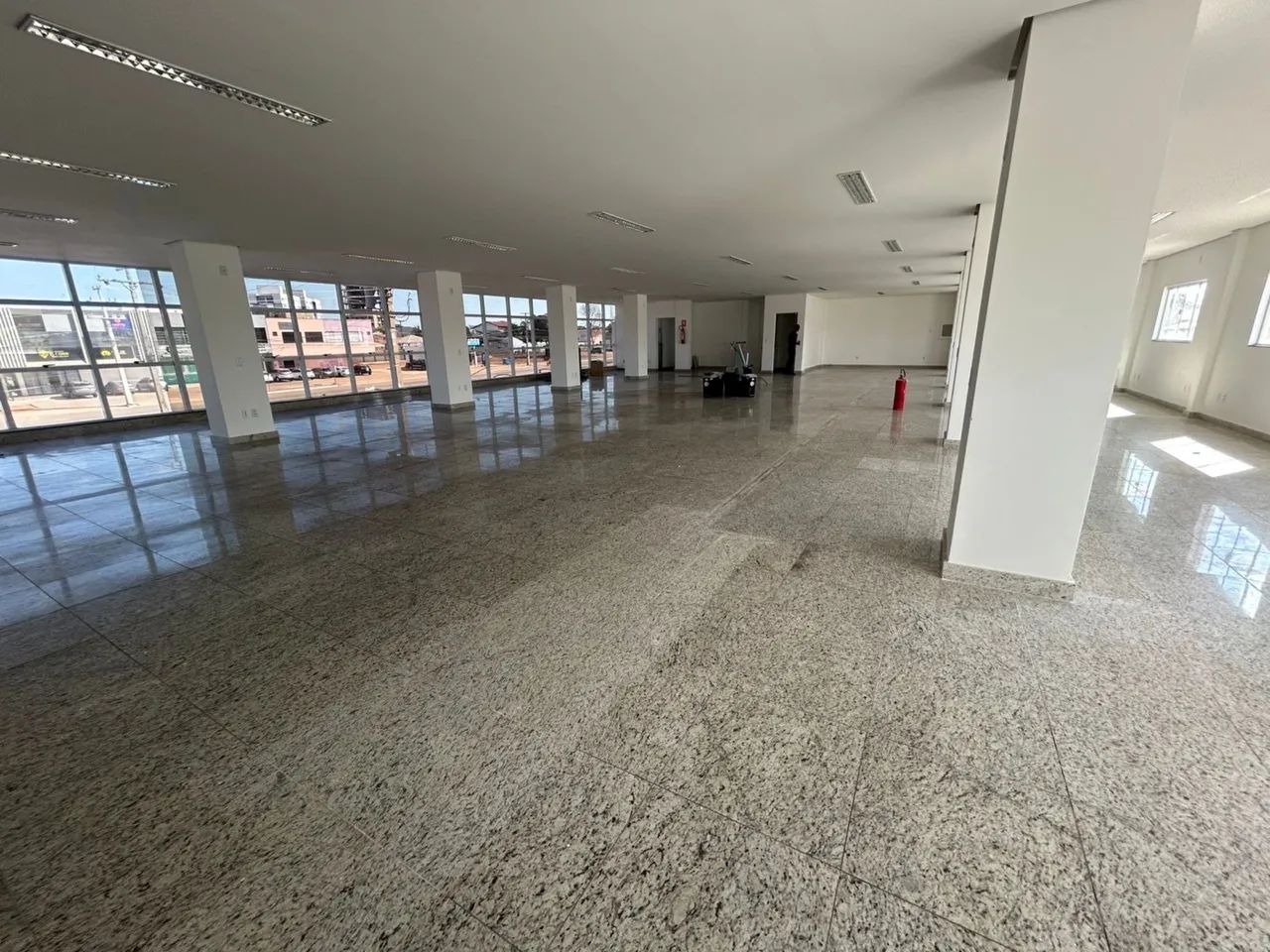 Sala comercial  com 385 m2  LO 05 - Foto 3
