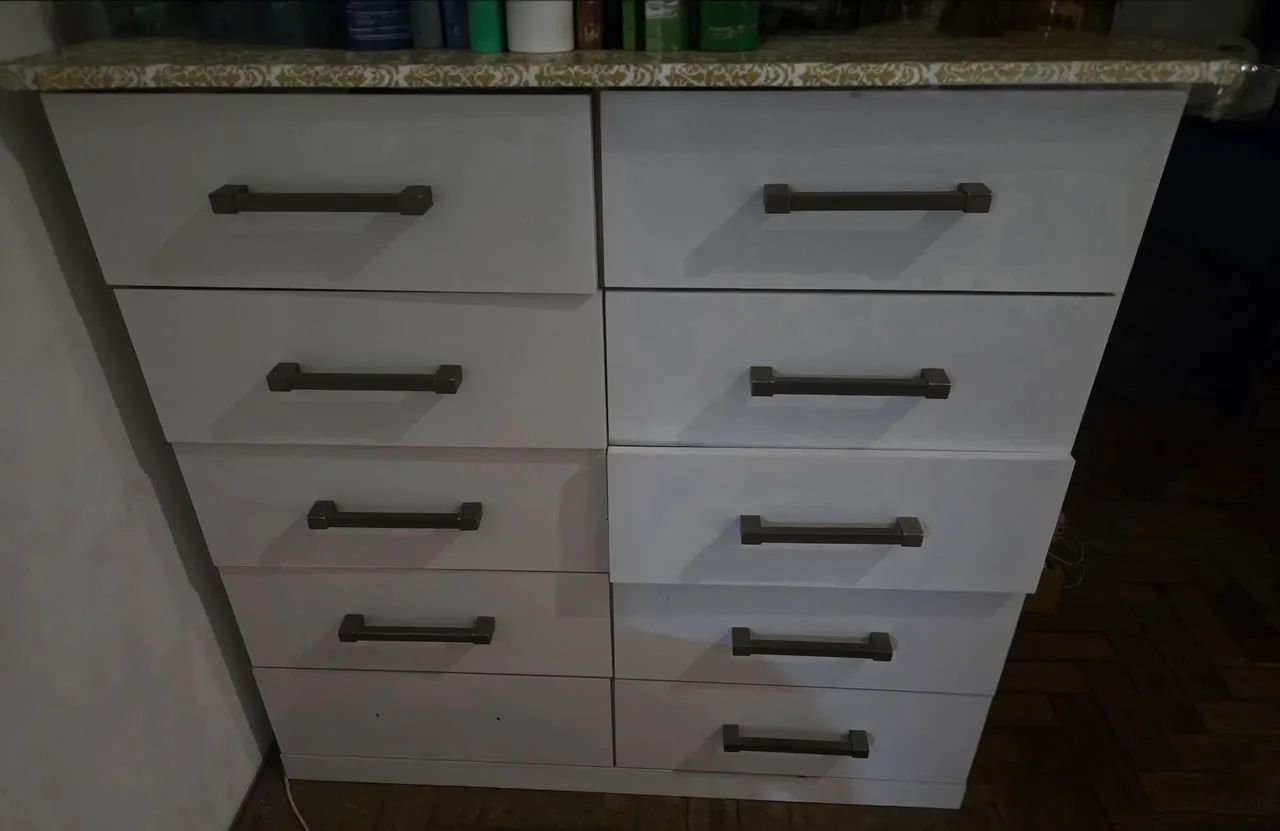 Kit quarto casal (2 Criados mudos + comoda)