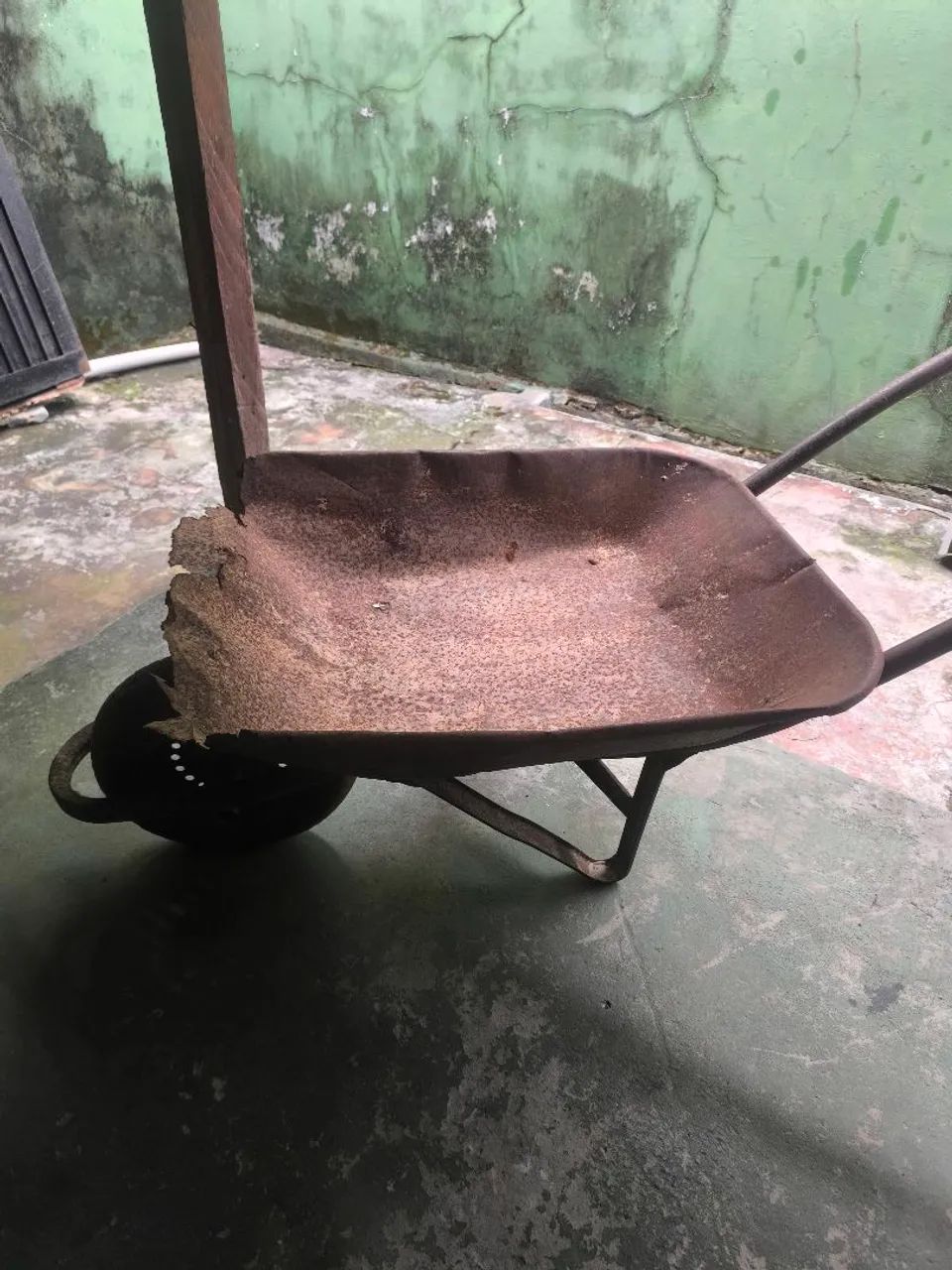 Carrinho de Mão Usado - Foto 2
