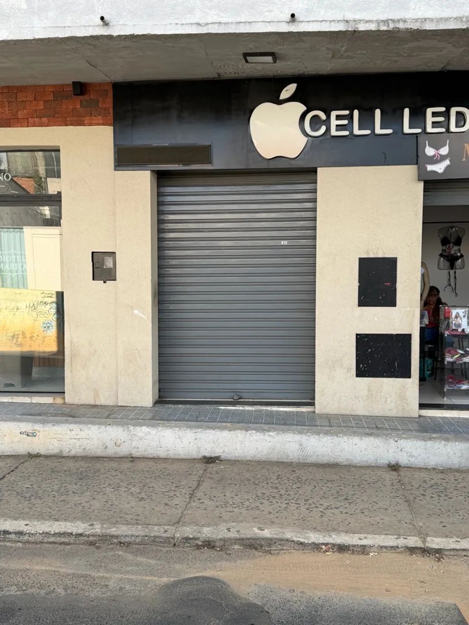 Aluga-se ponto comercial 
