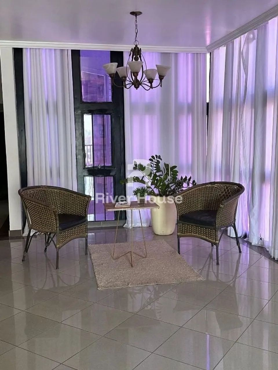 Apartamento à venda, Goiabeira, Cuiabá, MT Edifício Domus Áurea