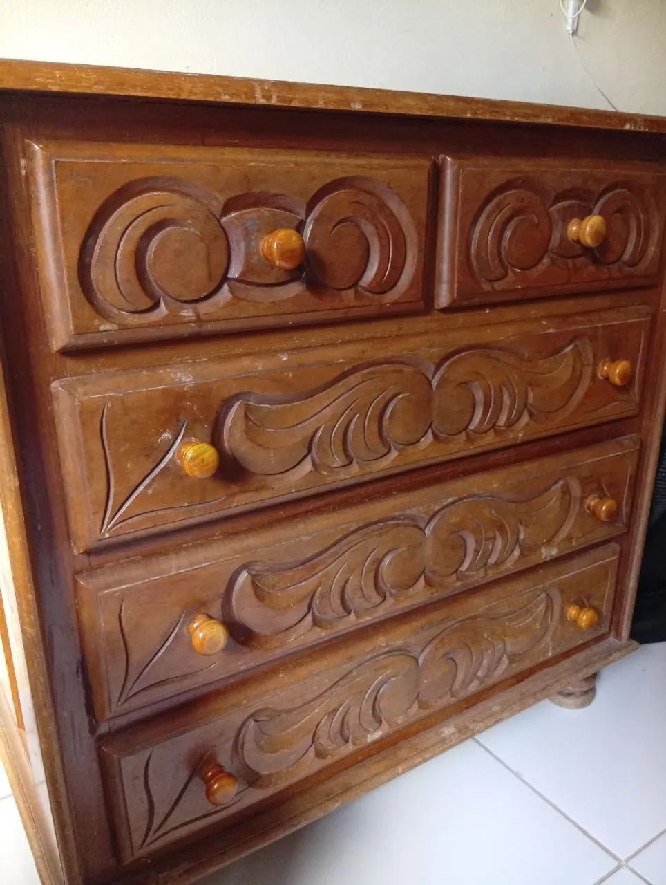 Cômoda de madeira maciça - estilo retrô/vintage - Foto 2