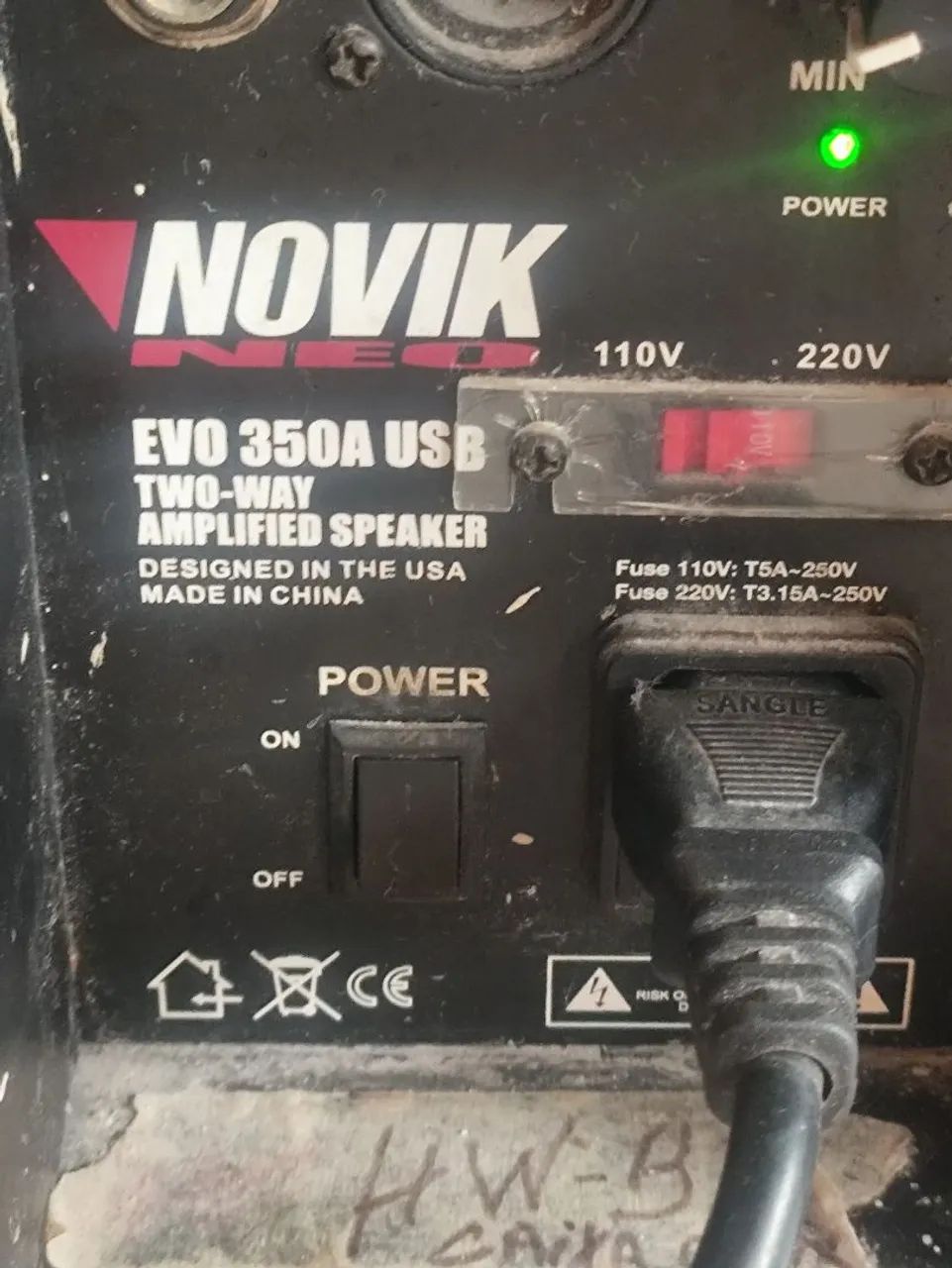 Caixa amplificada profissional com dóis microfone  e bluetooth  - Foto 2