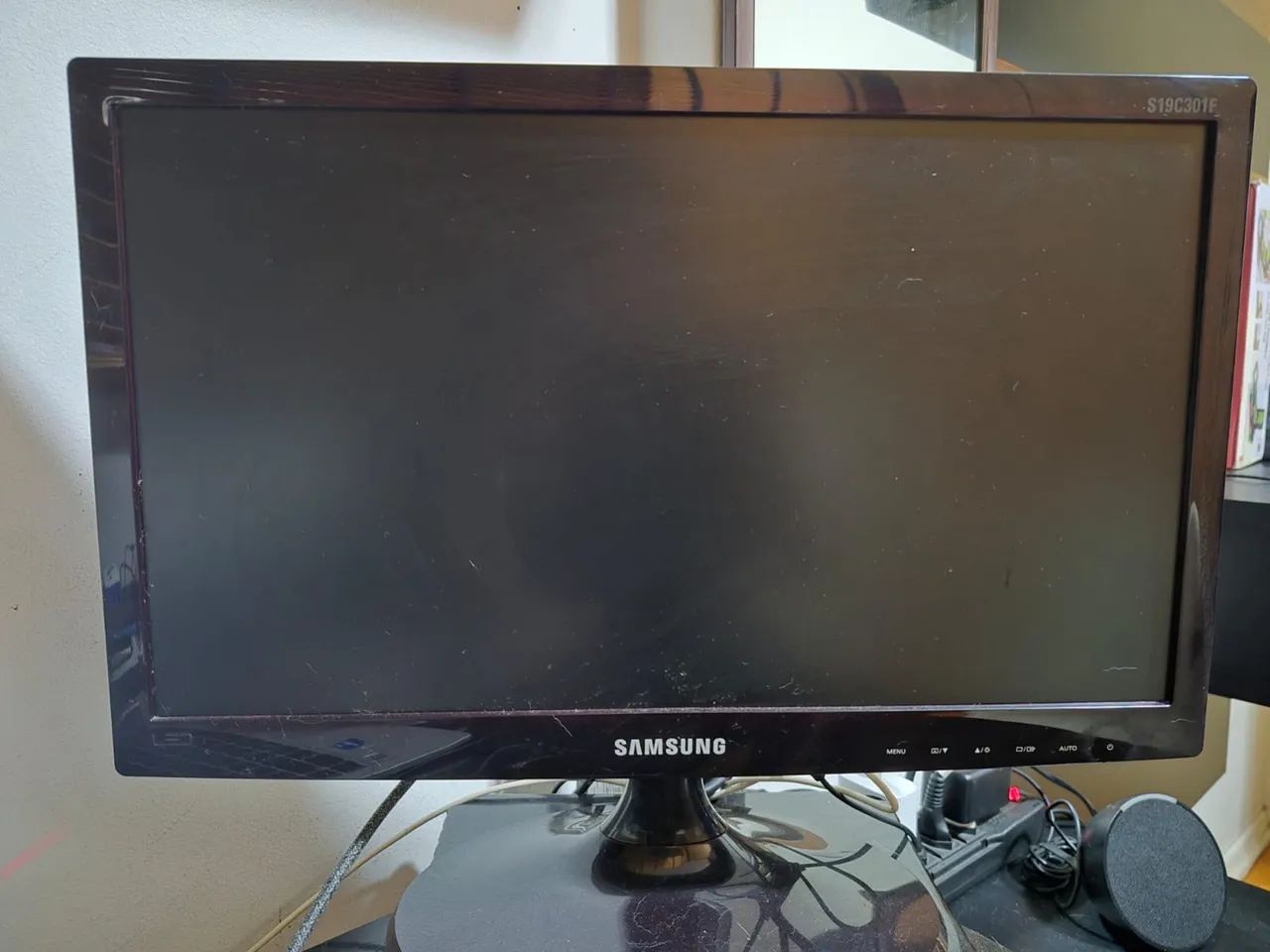 Monitor Samsung 19 polegadas funcionando perfeitamente 