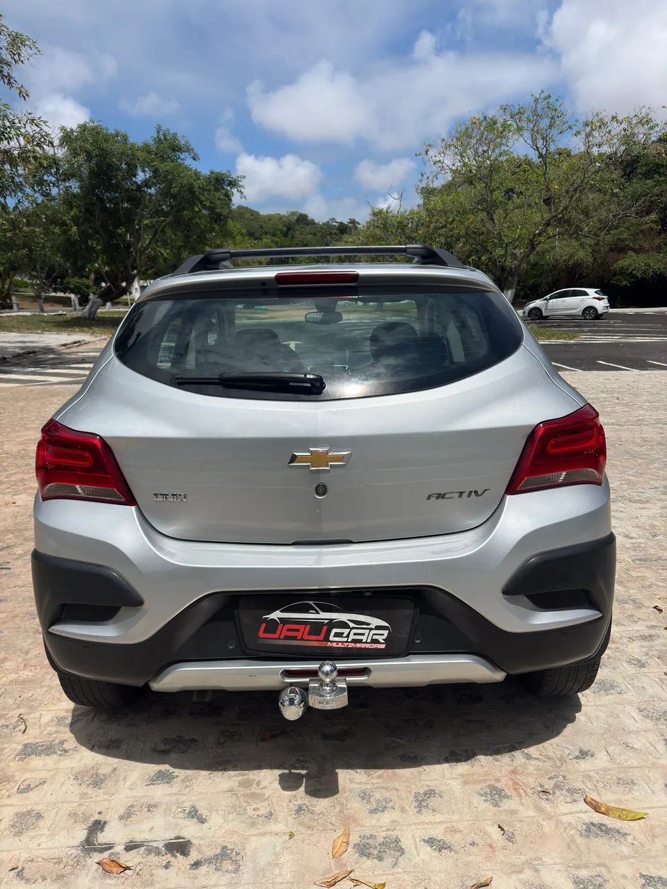 Chevrolet Onix Activ 1.4 8V Flex Mec. 4P 2018 - Foto 2