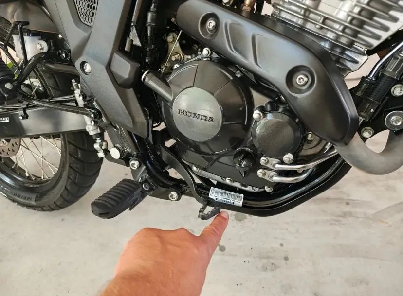 Honda Sahara 300 Adventure 2024 - Foto 4