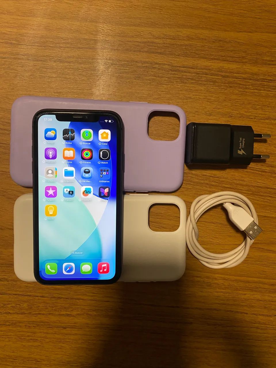 iPhone 11 64gb de memória - Acessórios de Celular - Cafezal