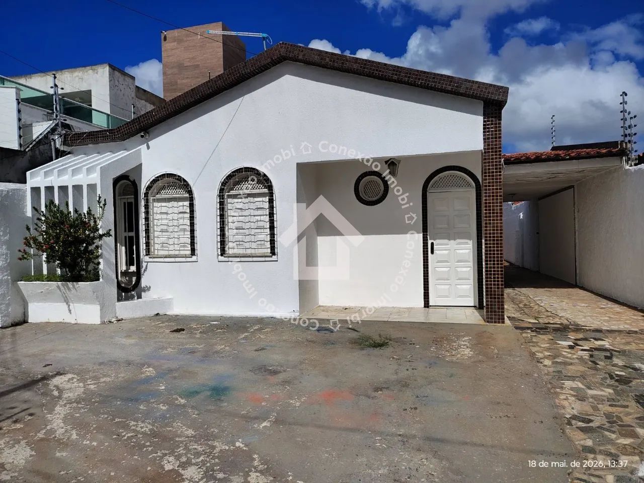 Casa com amplo terreno no Sol Nascente | Jabotiana | Pode ser financiada!
