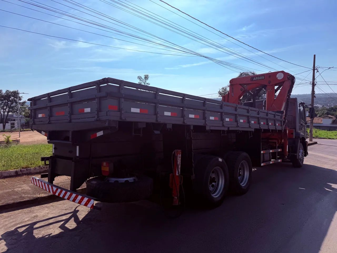 VW 24.250 6x2 + Munck Argos 2011 - Pronto para Trabalhar - Foto 5