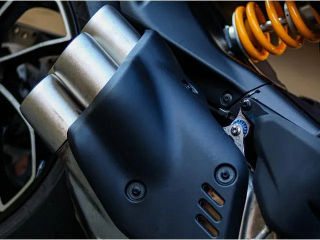 DUCATI DIAVEL V4 - Foto 4