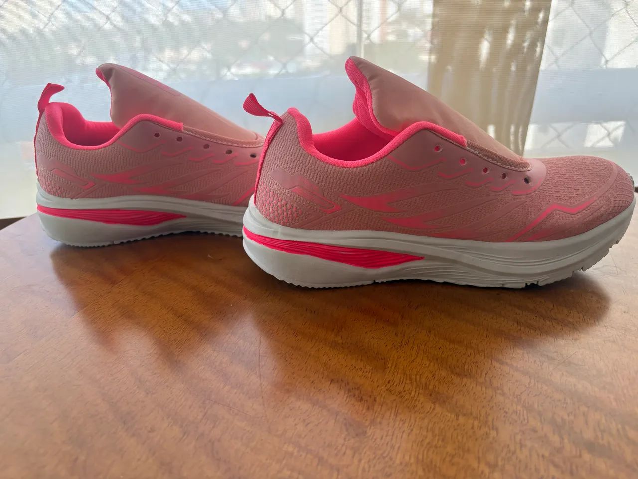 Tênis para esportes - Rosa - Novo