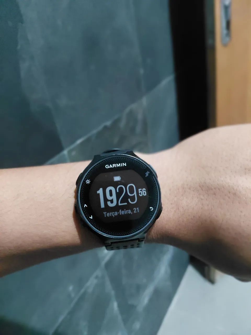 Relógio Garmin forerunner 235