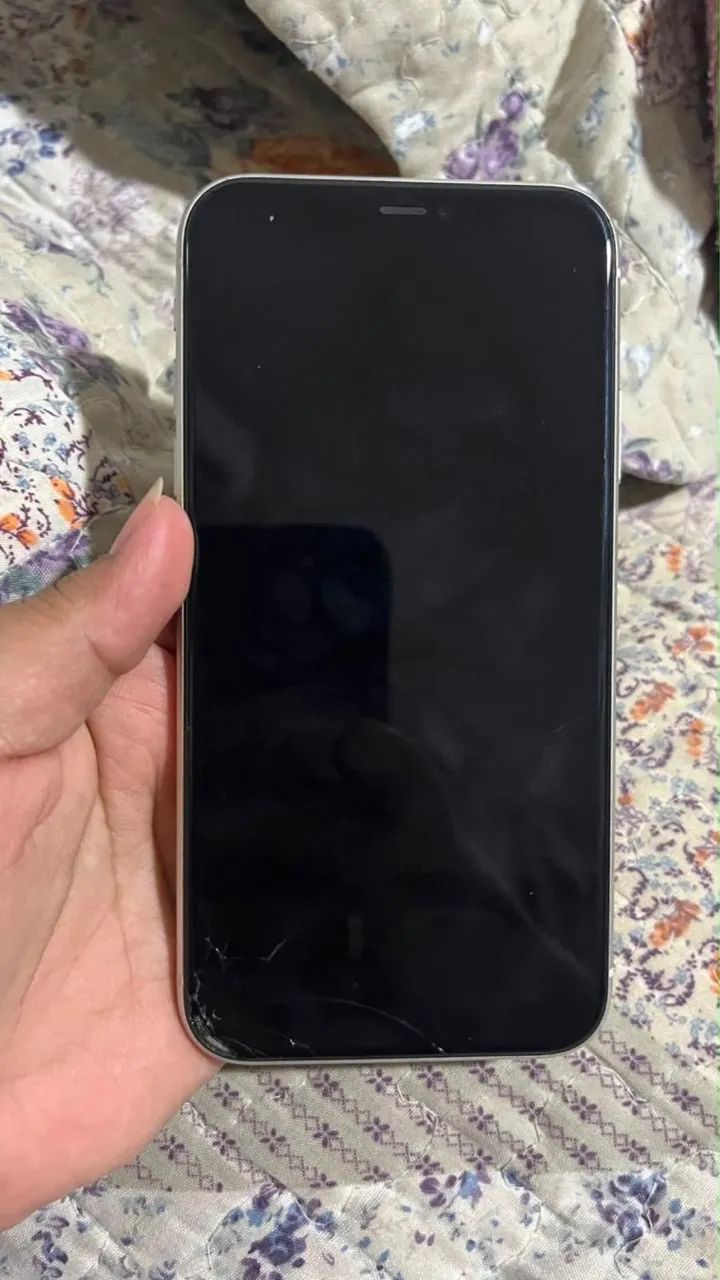 Iphone 11 64GB - Foto 2