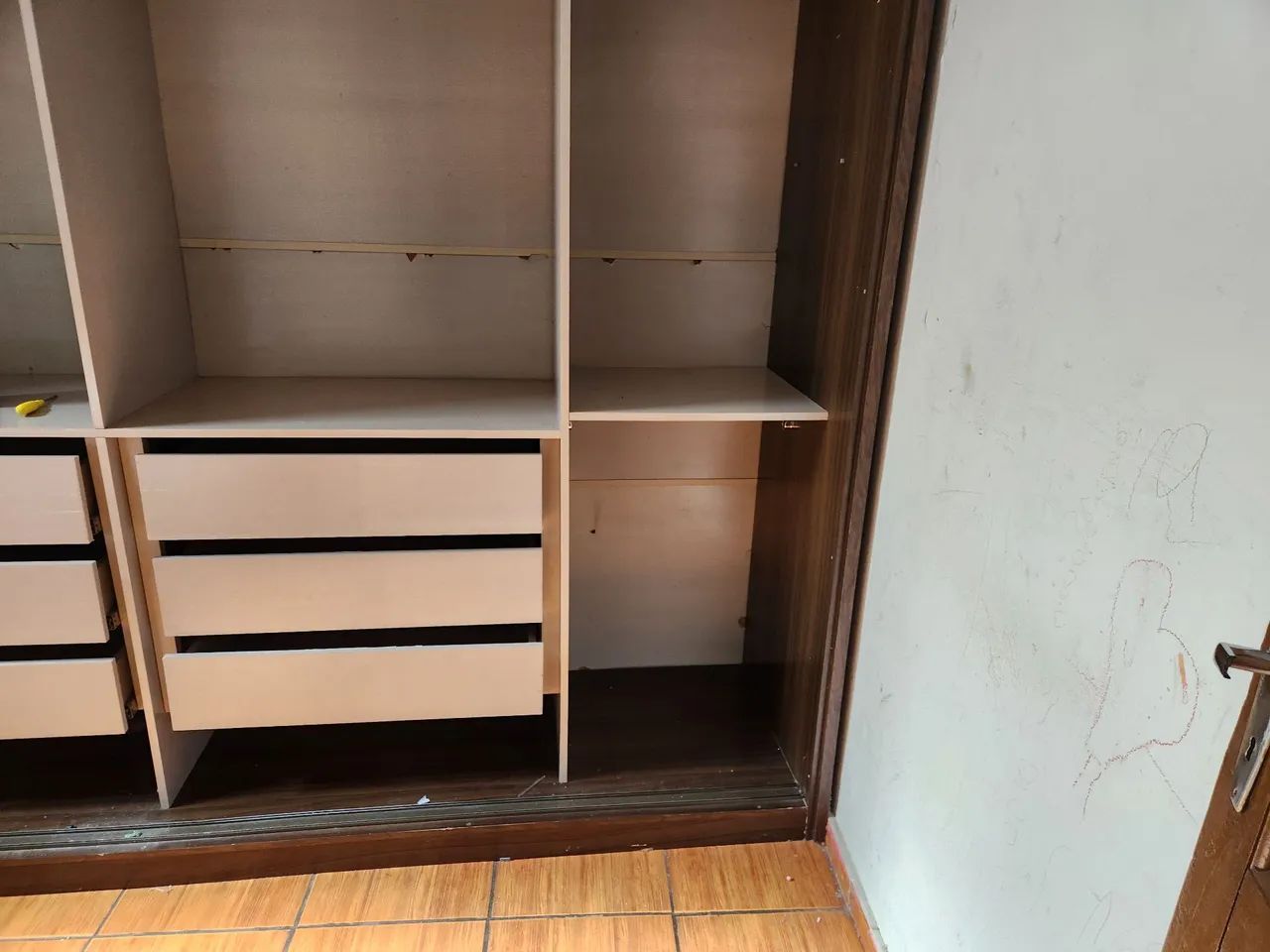 Guarda roupas de casal * leia o anuncio - Foto 4
