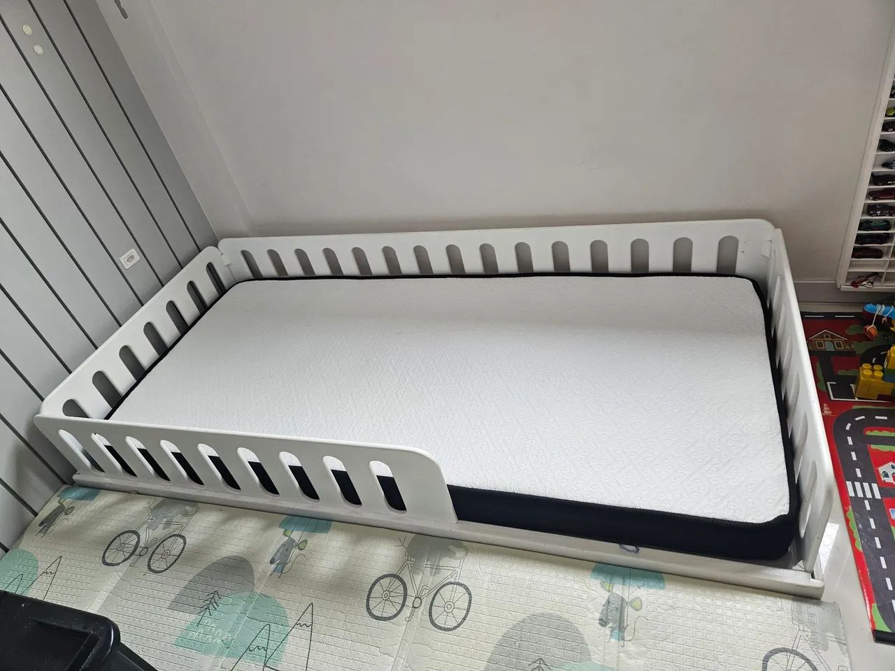 Cama solteiro madeira maciça 