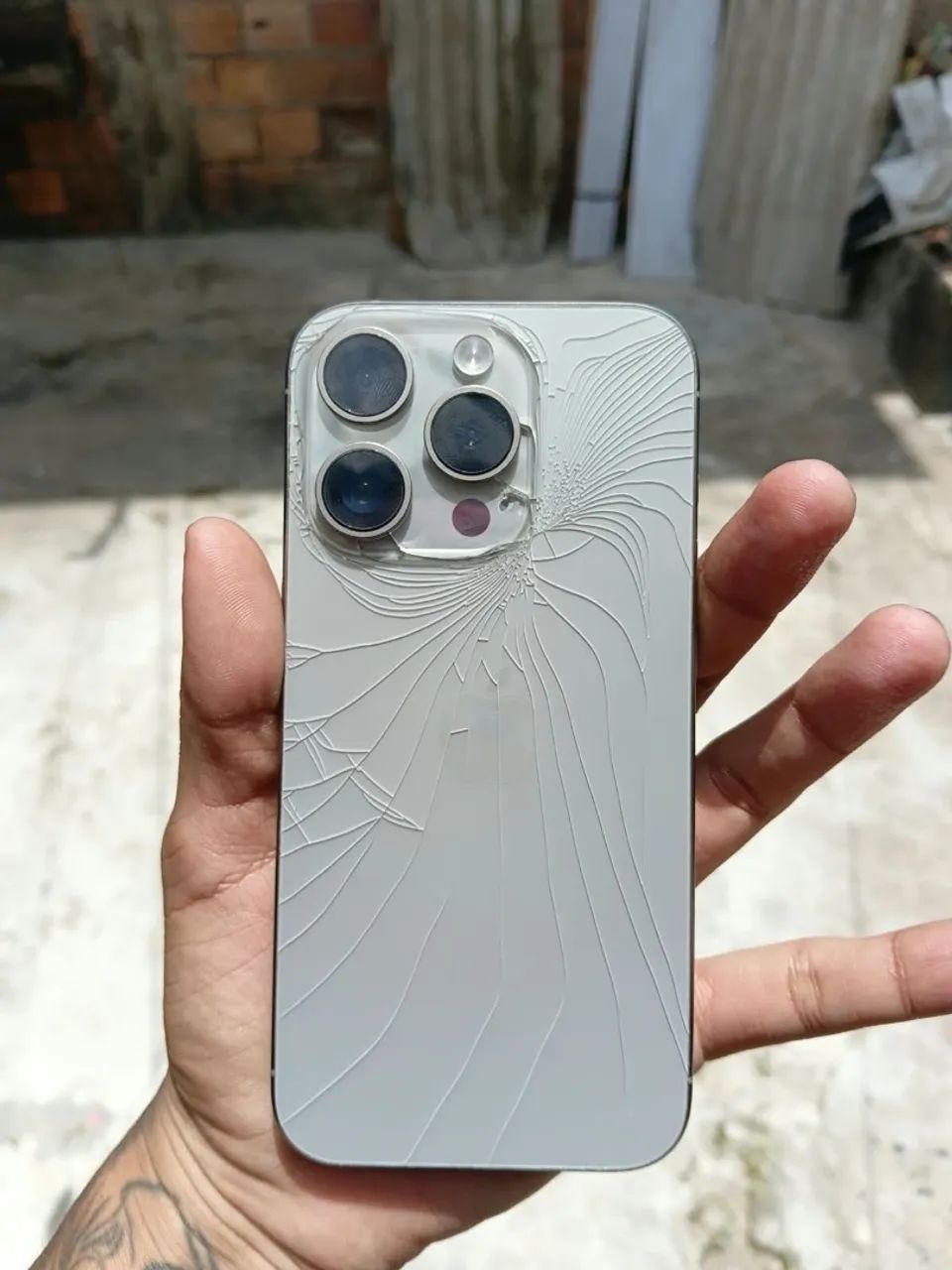 iPhone 15 pro 256gb