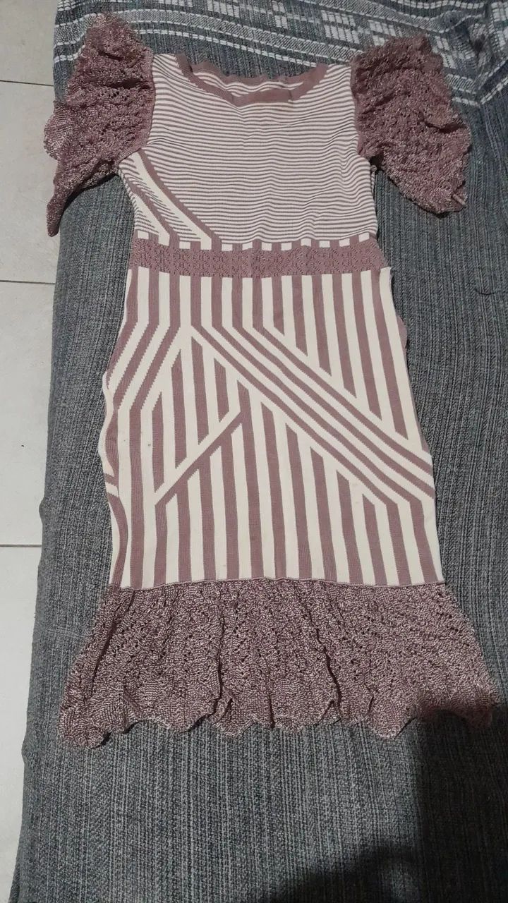 Lindo vestido de linha