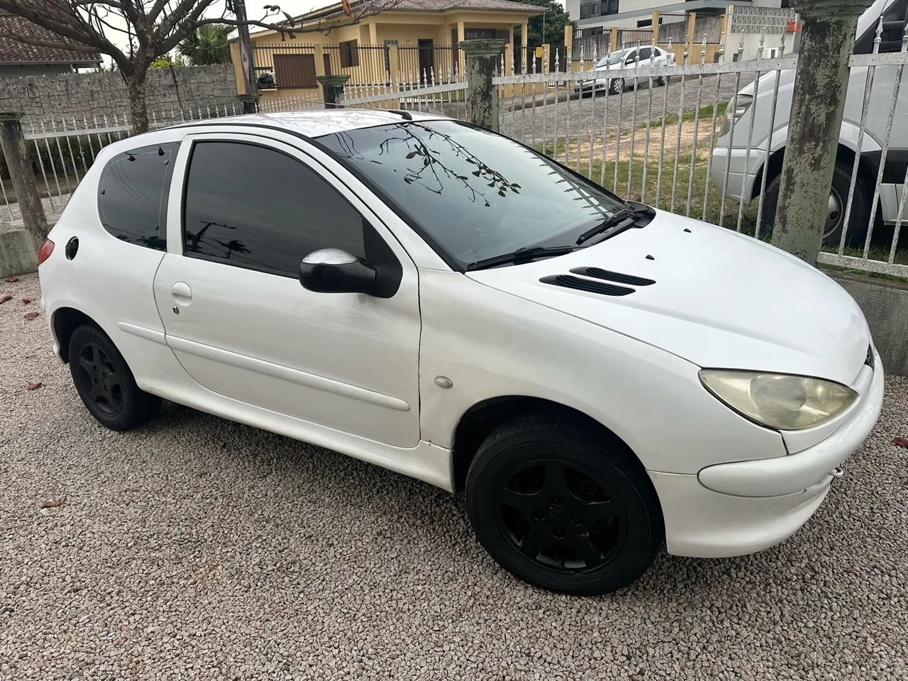 Peugeot 206 206 Sensation 1.4 Flex 8V 3p 2008