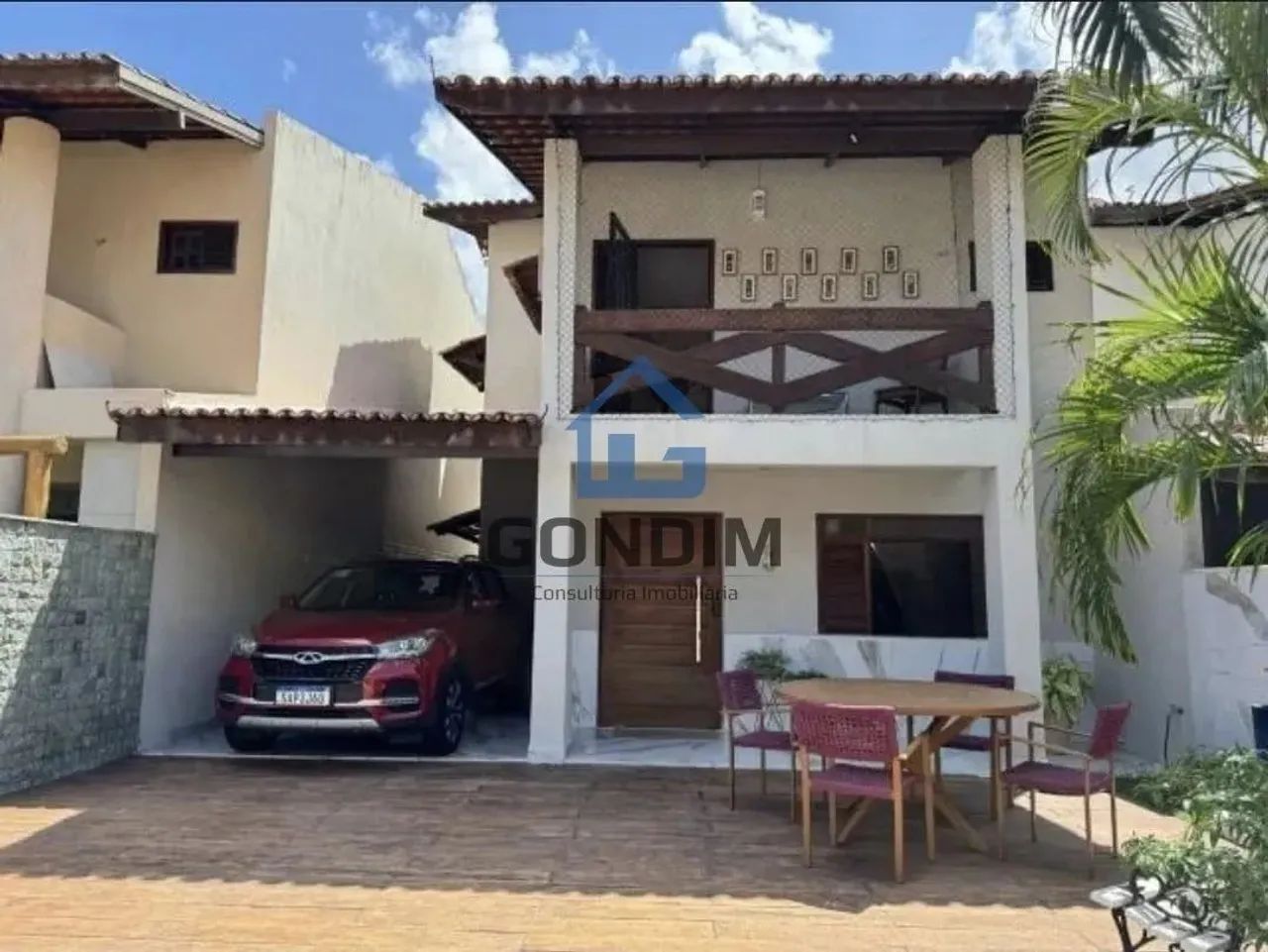Excelente Casa Duplex a venda no Cambeba