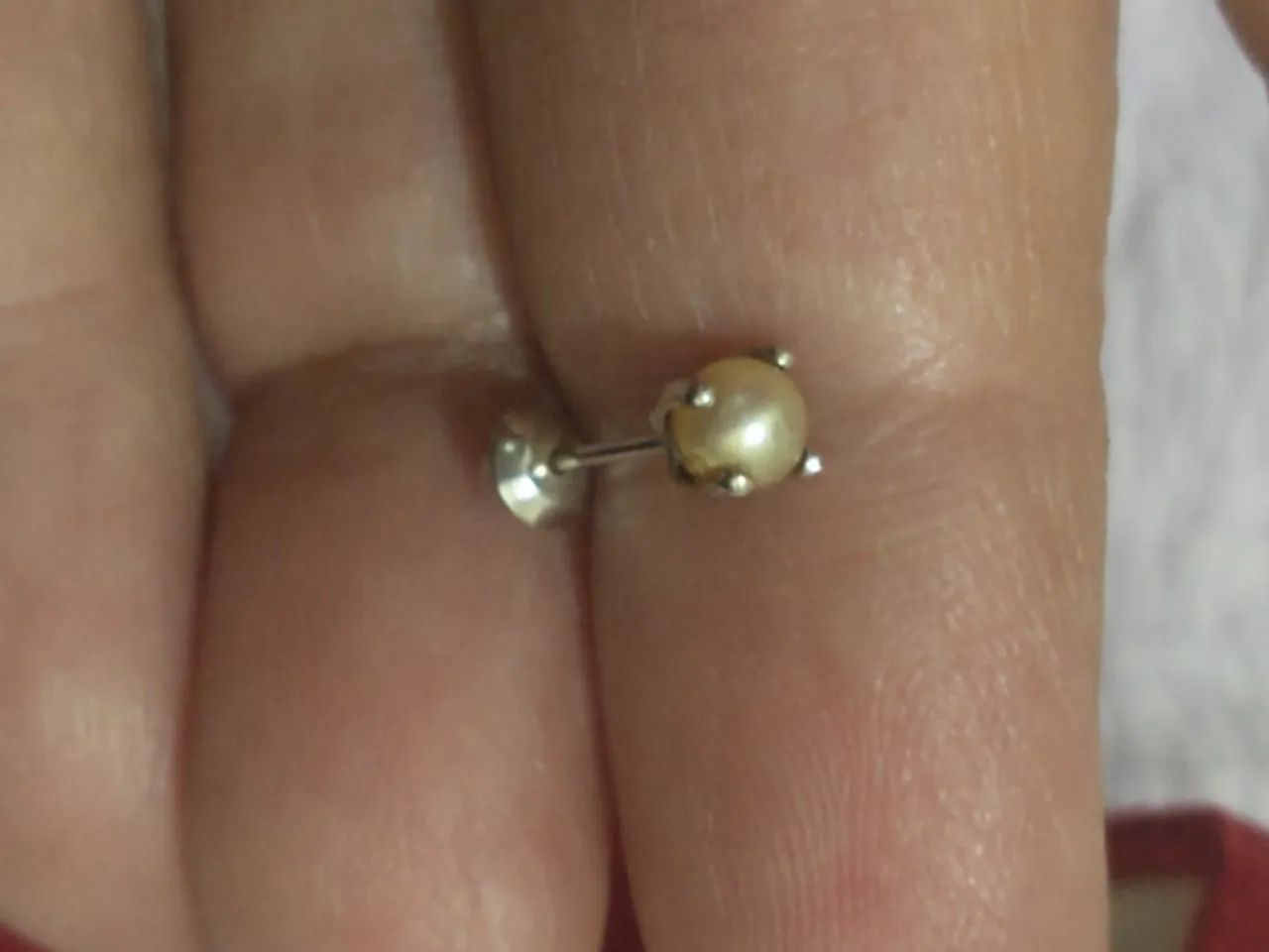 Brinco ouro branco 18k pérola original  - Foto 3