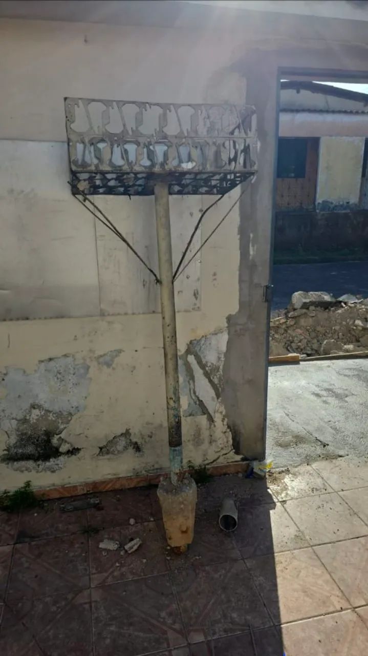 Lixeira de Ferro