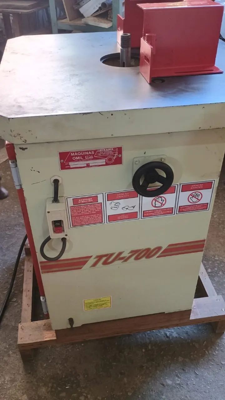 Tupia Omil