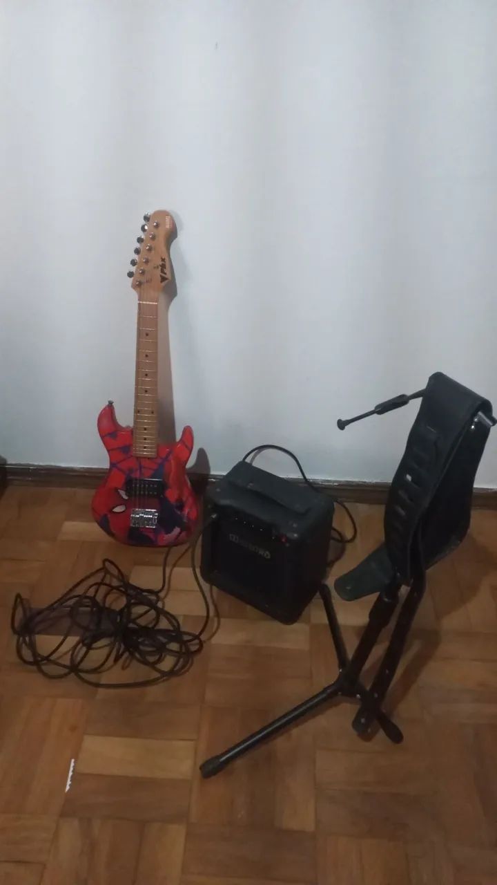 Guitarra Marvel caixa de som  - Foto 3
