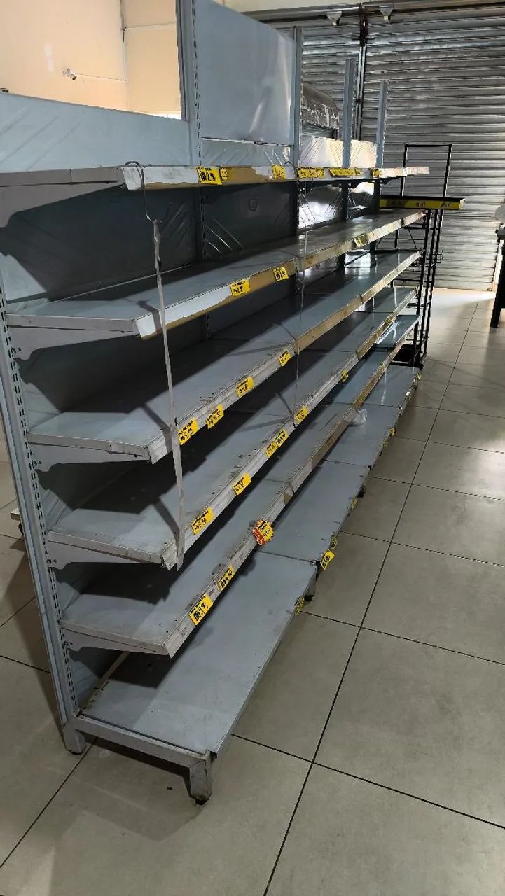 Prateleiras mercado
