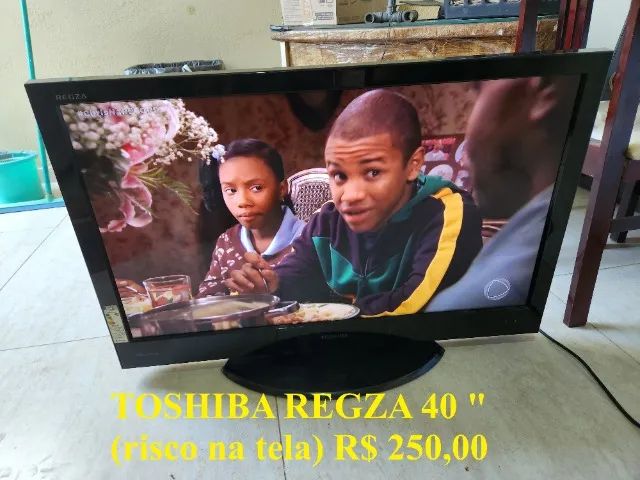 Tvs de 32  e 40 polegadas, com detalhes - Foto 2