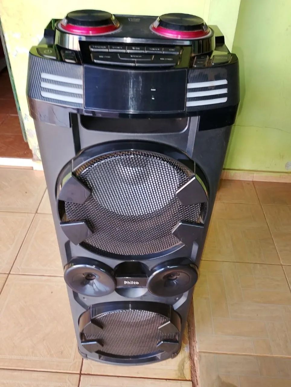 Som Philco 2.000w