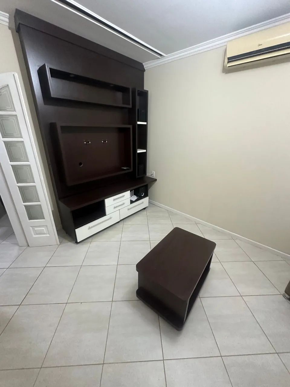 Alugo casa mobiliada com piscina direto com proprietário  - Foto 2