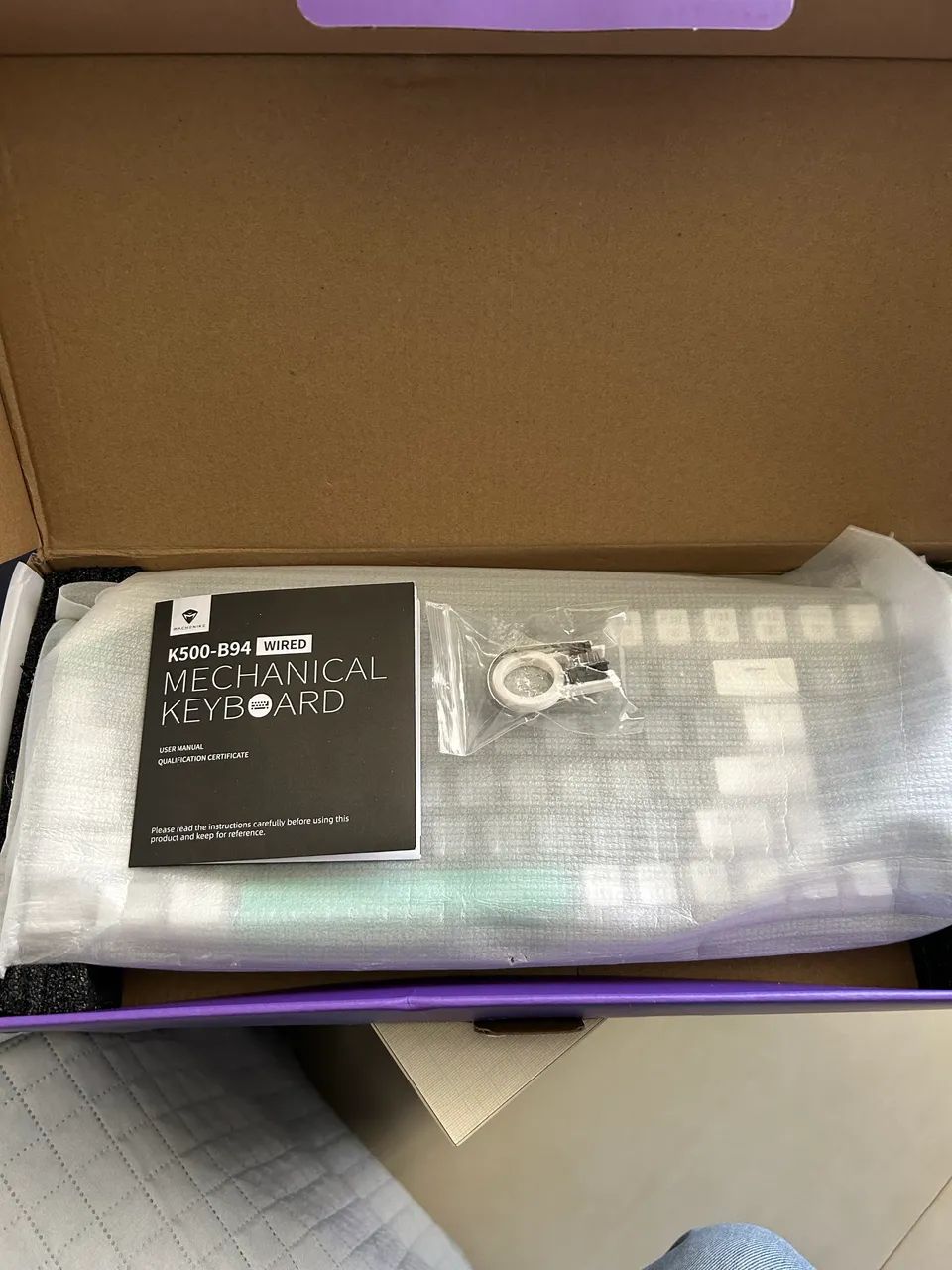 Teclado Machenike K500 B94 2 meses de uso - Foto 2