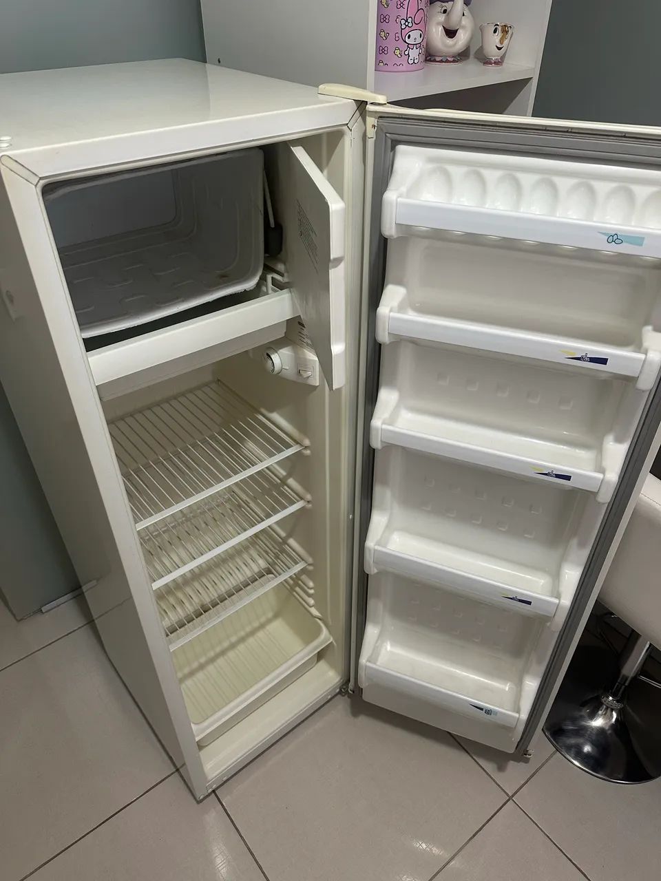 Geladeira Consul Pratice 240L - Funcionando Perfeitamente - Bem Conservada - Foto 2