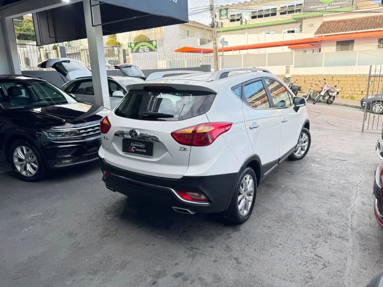 JAC T5 1.5 Jet Flex 16V 5P Mec. 2017 - Foto 4