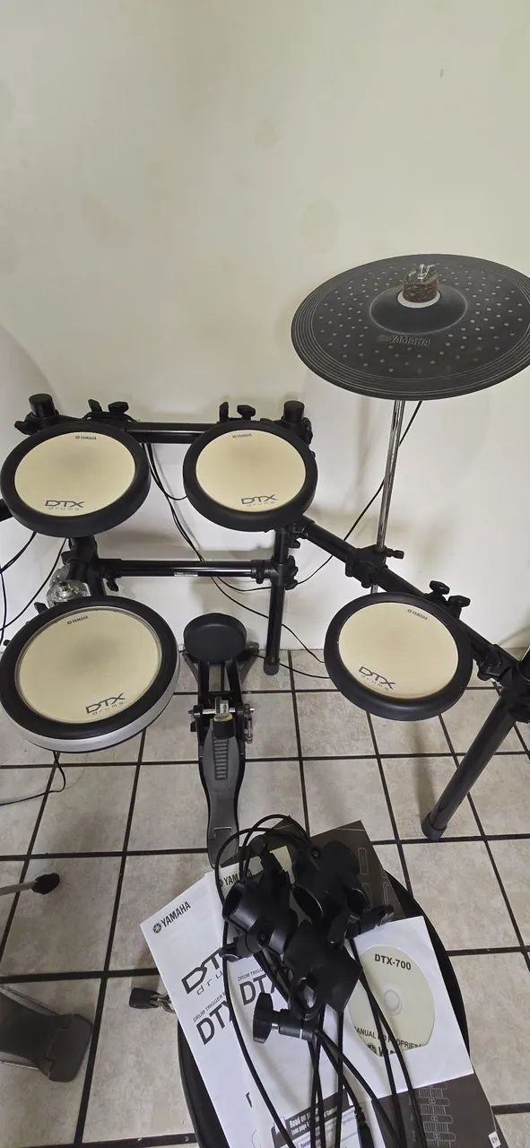 Bateria Eletrônica Yamaha Dtx700 - Foto 3