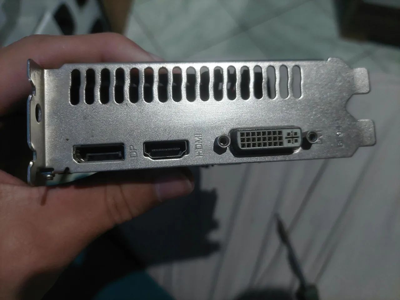 vendo rx 550 4gb ddr5 - Foto 3