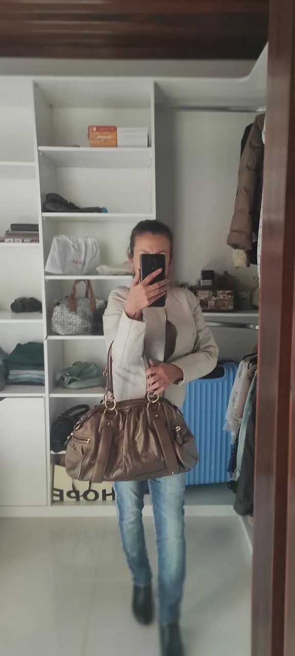 Bolsa de couro dourada Banana Republic - Foto 3