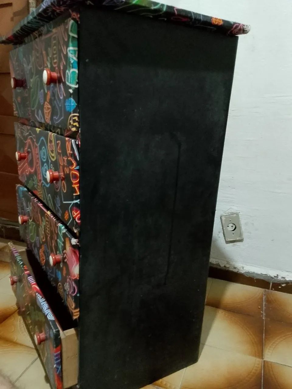Cômoda com 4 gavetas  - Foto 4