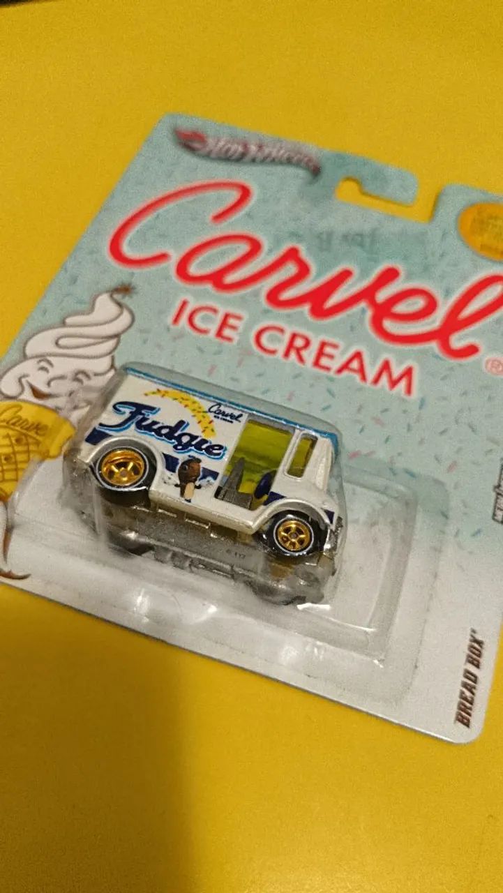 Hot Wheels Premium Carvel Ice Cream Bread Box - Real Riders
