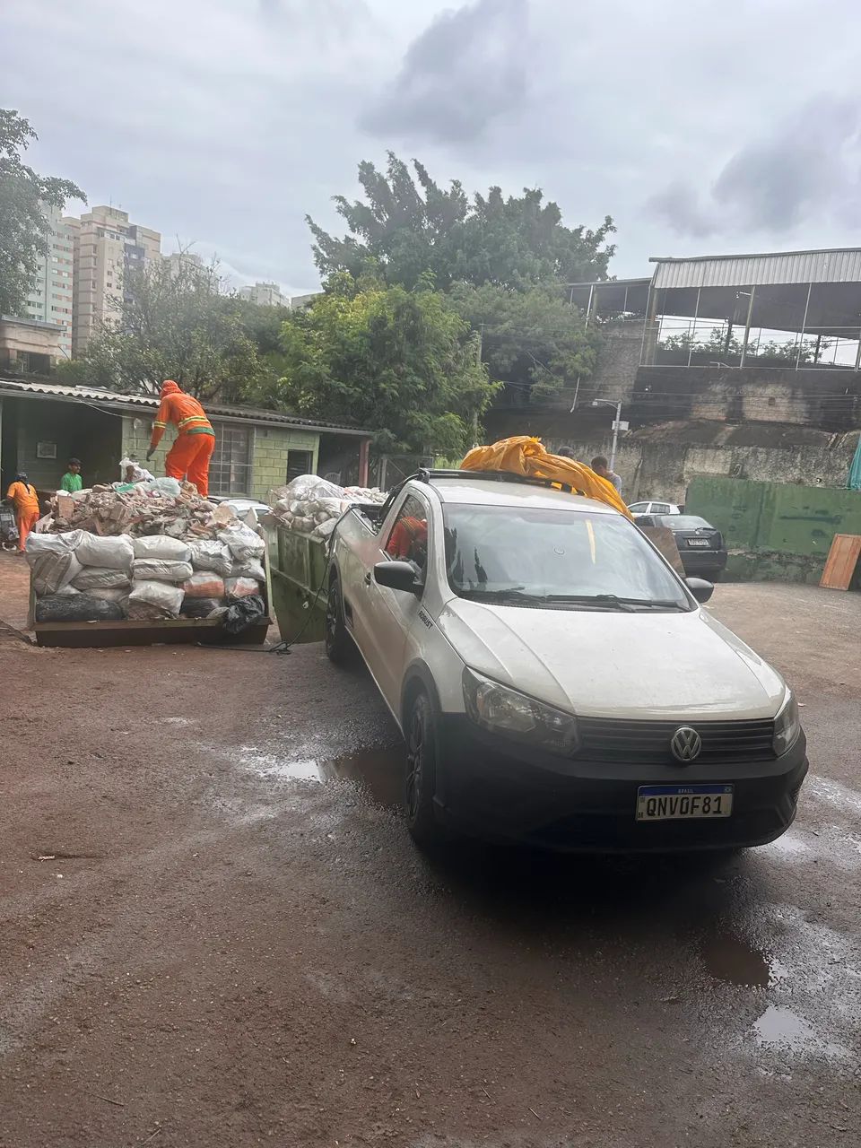 Descarte de entulho móvel velho - Foto 2